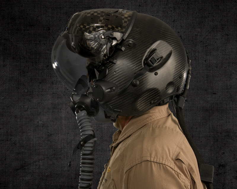 Illustration for article titled El casco del F-35 es tan grande que no permite a los pilotos maniobrar